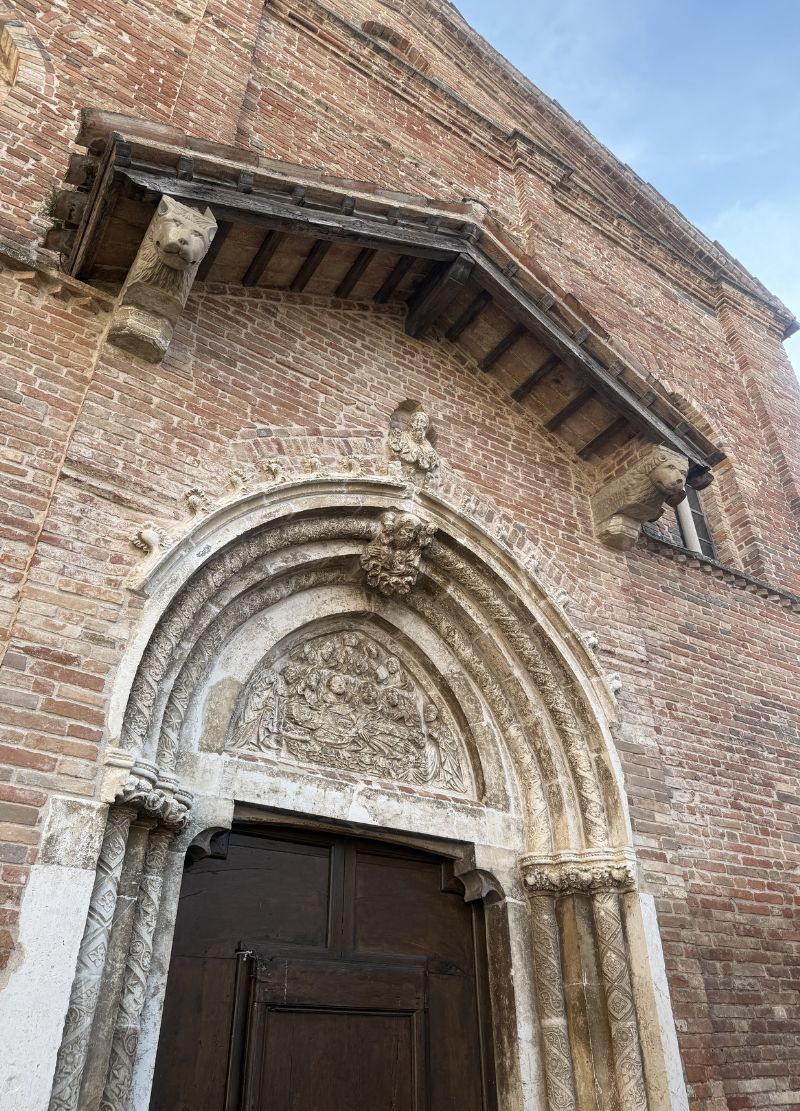 sarnano chiesa santa maria di piazza
